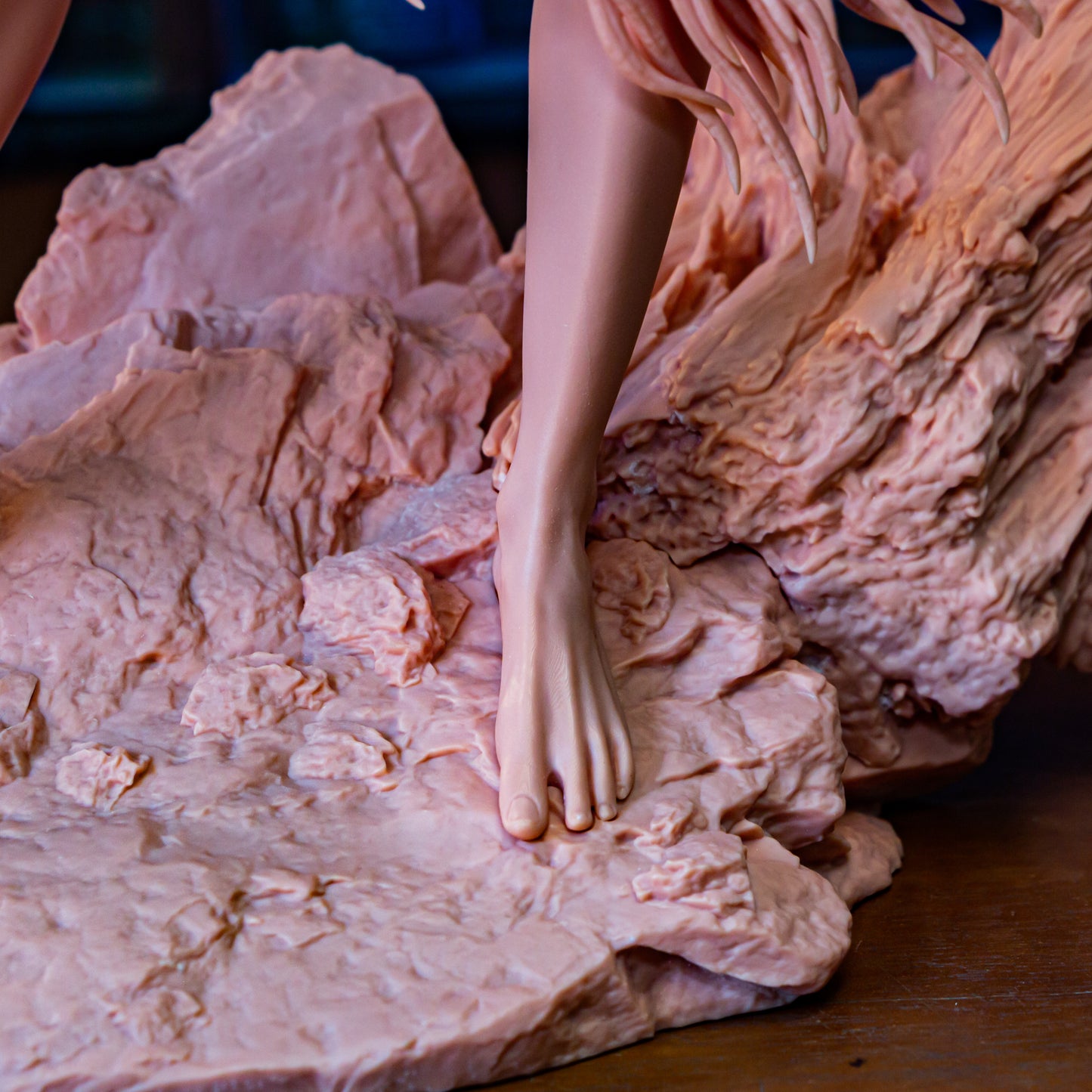 Ash-Crowned Alien Warleader