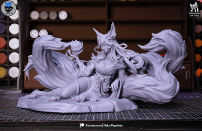 Nine-Tailed Kitsune Enchantress