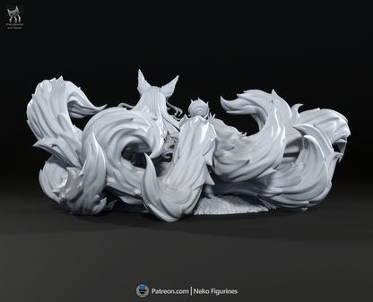 Nine-Tailed Kitsune Enchantress