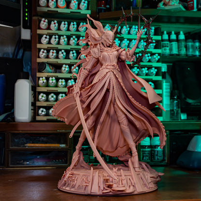 Scarlet Halo Blade Goddess