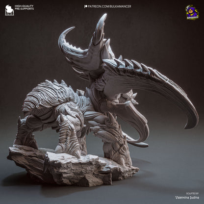 Colossal Alien War Behemoth
