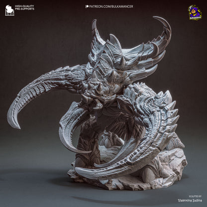 Colossal Alien War Behemoth