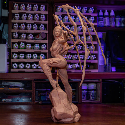 Blade-Winged Swarm Queen | Resin Garage Kit | Sci-Fi | Unpainted Figure