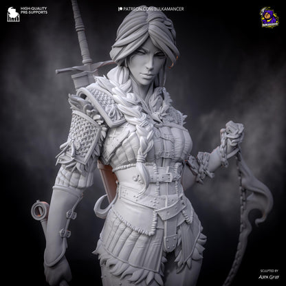 White-Haired Sword Huntress