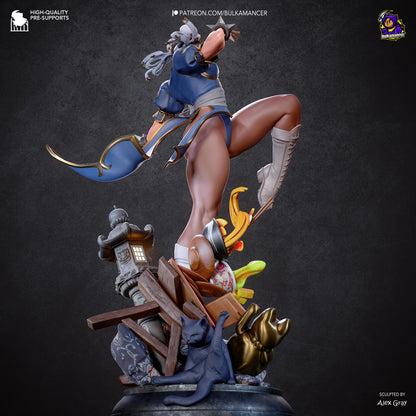 Blue-Dressed High-Kick Martial Artist | Resin Garage Kit | Unpainted Figure