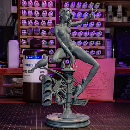 Blonde Street-Sign Acrobat Heroine | Resin Garage Kit | Unpainted Figure