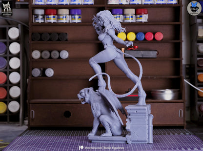 Gargoyle-Perched Cat Burglar | Resin Garage Kit | Unpainted Figure