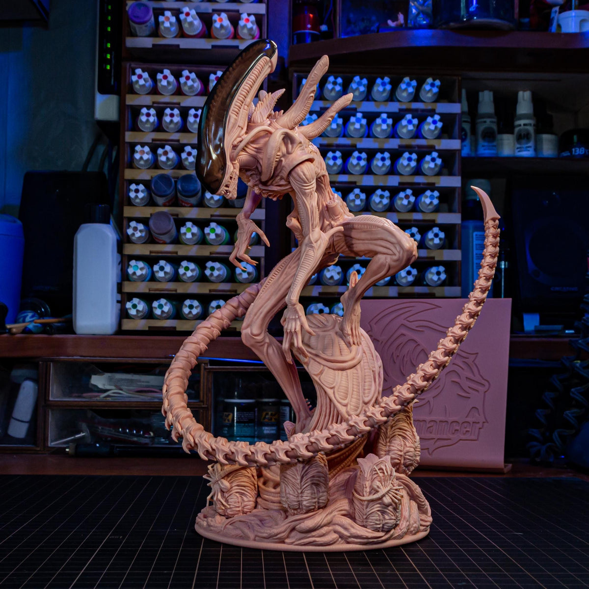 Long-Tailed Biomechanical Stalker | Resin Garage Kit | Unpainted Figure