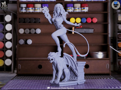 Gargoyle-Perched Cat Burglar | Resin Garage Kit | Unpainted Figure