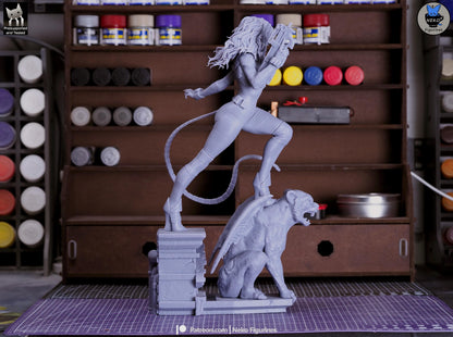 Gargoyle-Perched Cat Burglar | Resin Garage Kit | Unpainted Figure