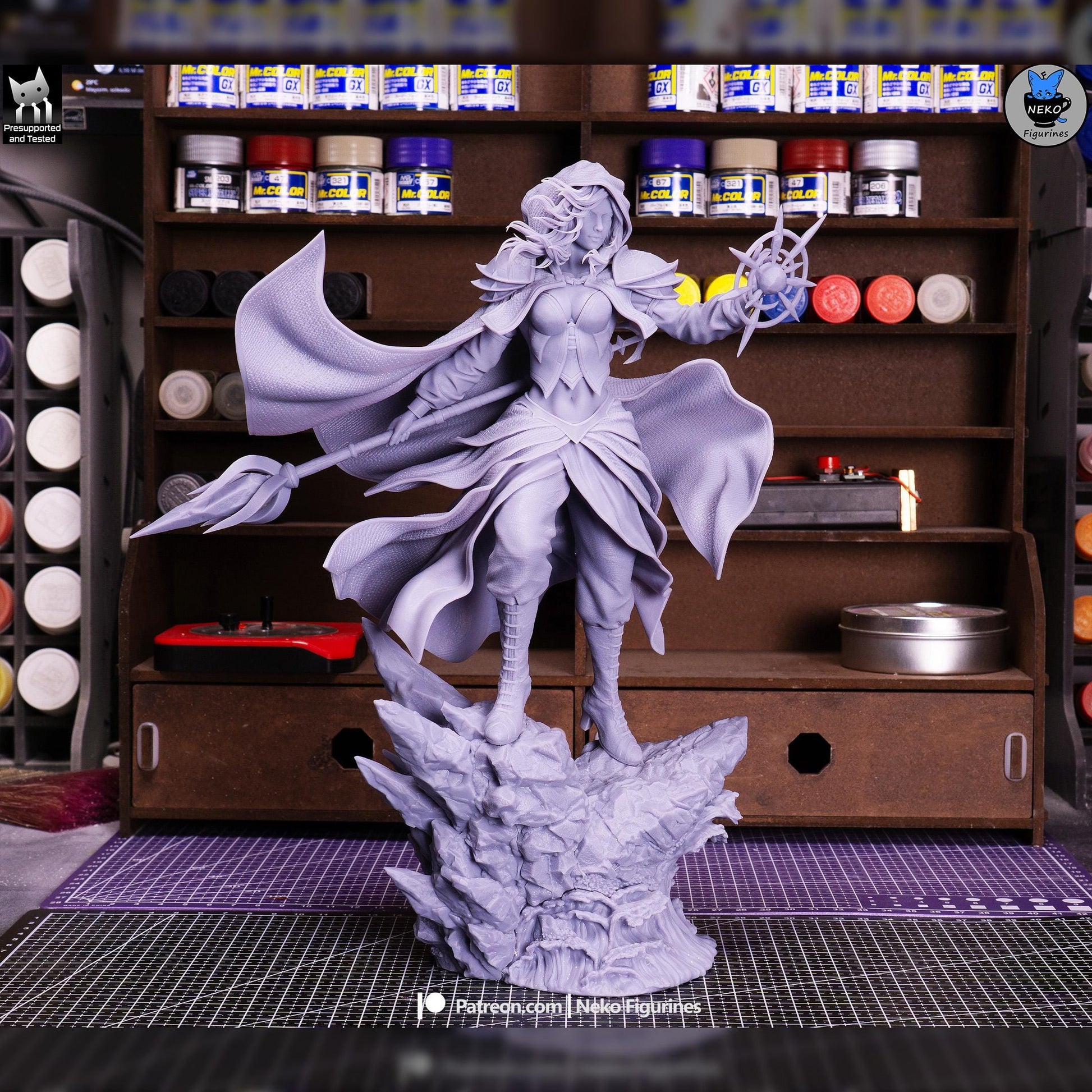 Hooded Frost-Tide Spellweaver | Resin Garage Kit | Unpainted Figure