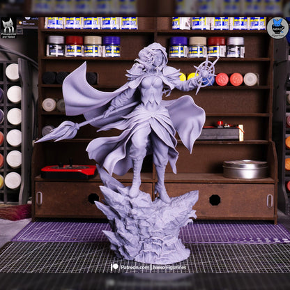 Hooded Frost-Tide Spellweaver | Resin Garage Kit | Unpainted Figure
