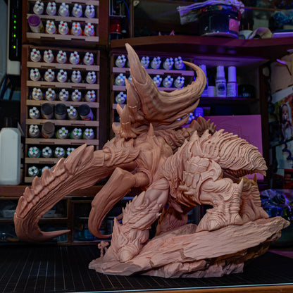 Colossal Alien War Behemoth